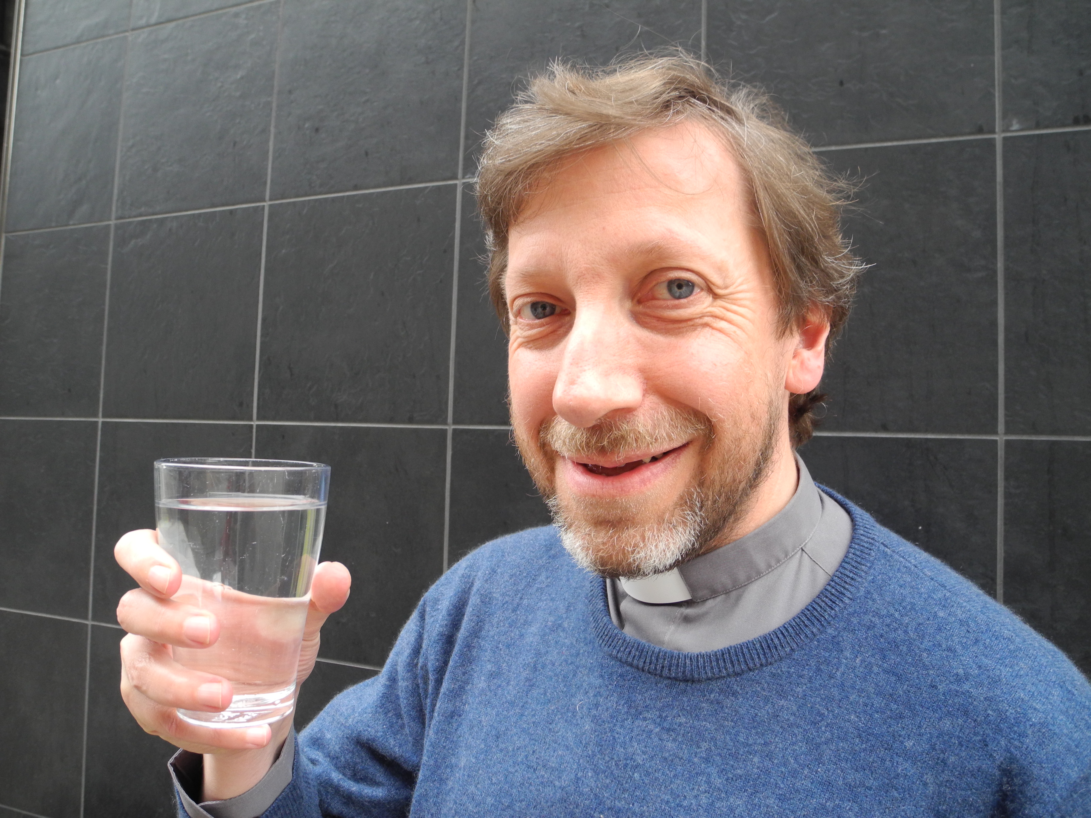 Father Rob starts his water challenge