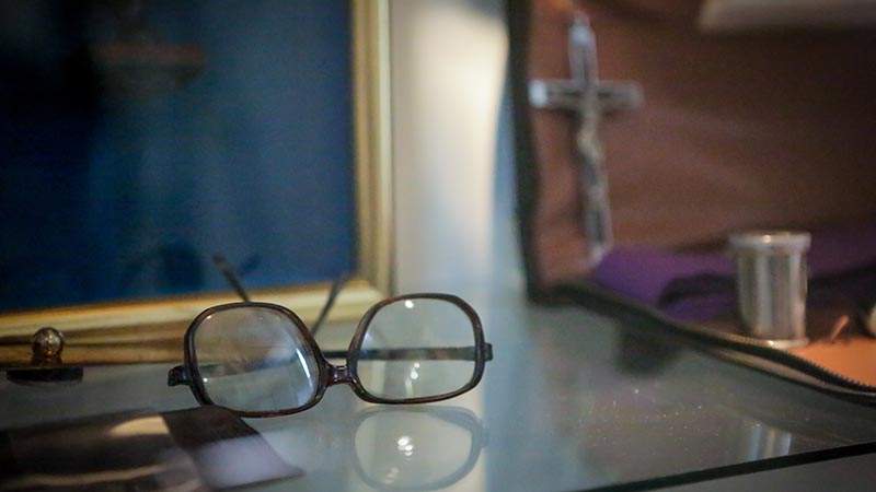 Romero's glasses