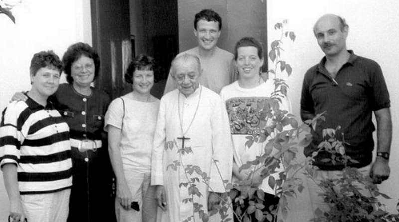 Heather with Dom Hélder Câmera and diocesan colleagues