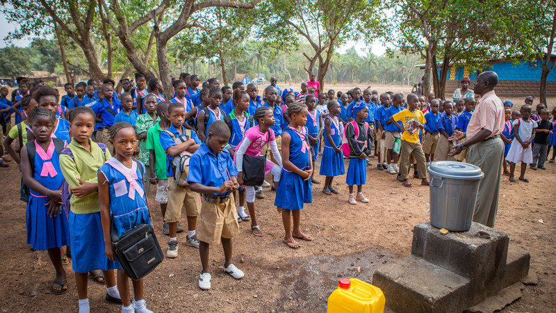 Children in Sierra Leone returning to Primary School