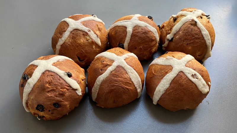 Have some hot cross bun fun this Easter